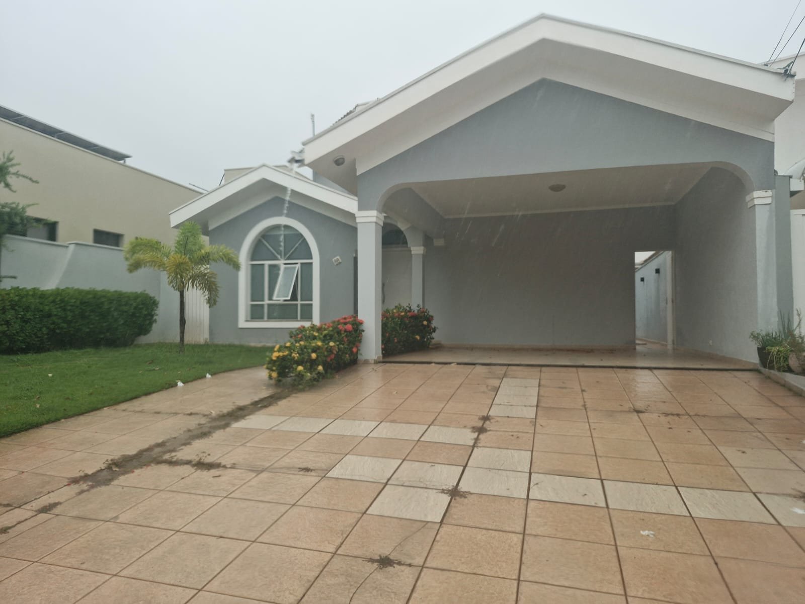 🏡 Casa de Alto Padrão – Residencial Damha 1